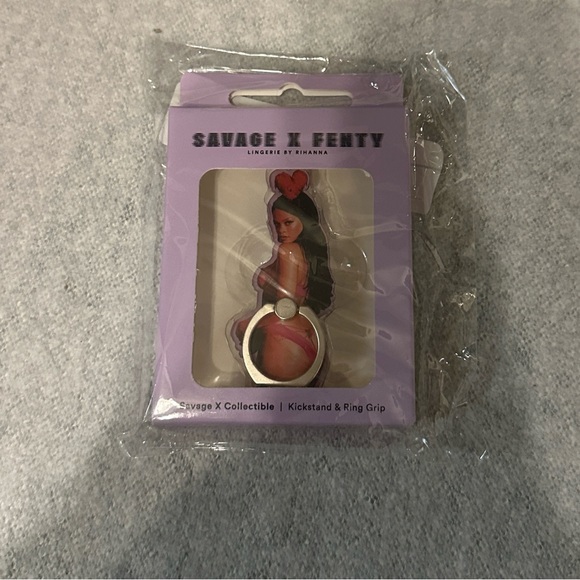 Savage x Fenty Kickstand & Ring Grip - Picture 3 of 4